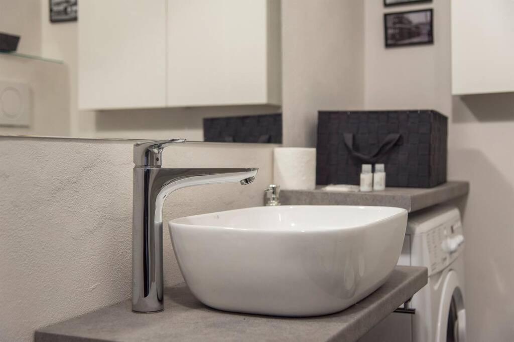 Mico 1 Bedroom Apartment - Youhosty Μιλάνο Εξωτερικό φωτογραφία